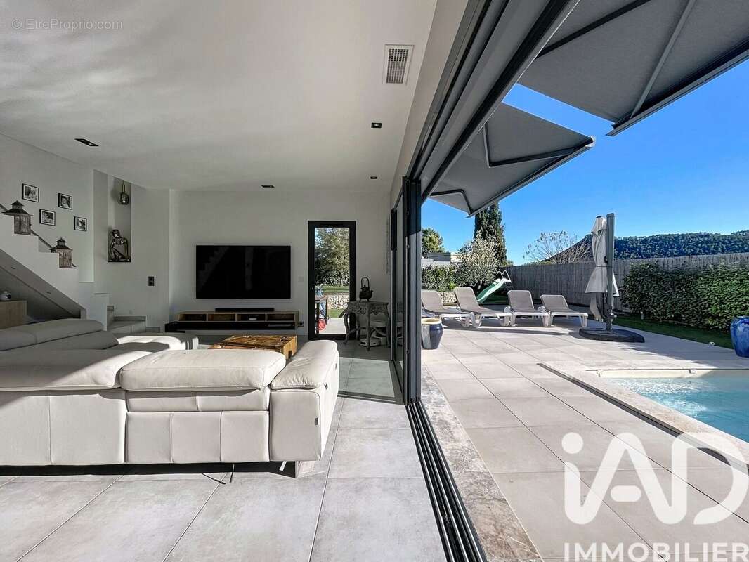 Photo 2 - Maison à BAGNOLS-EN-FORET