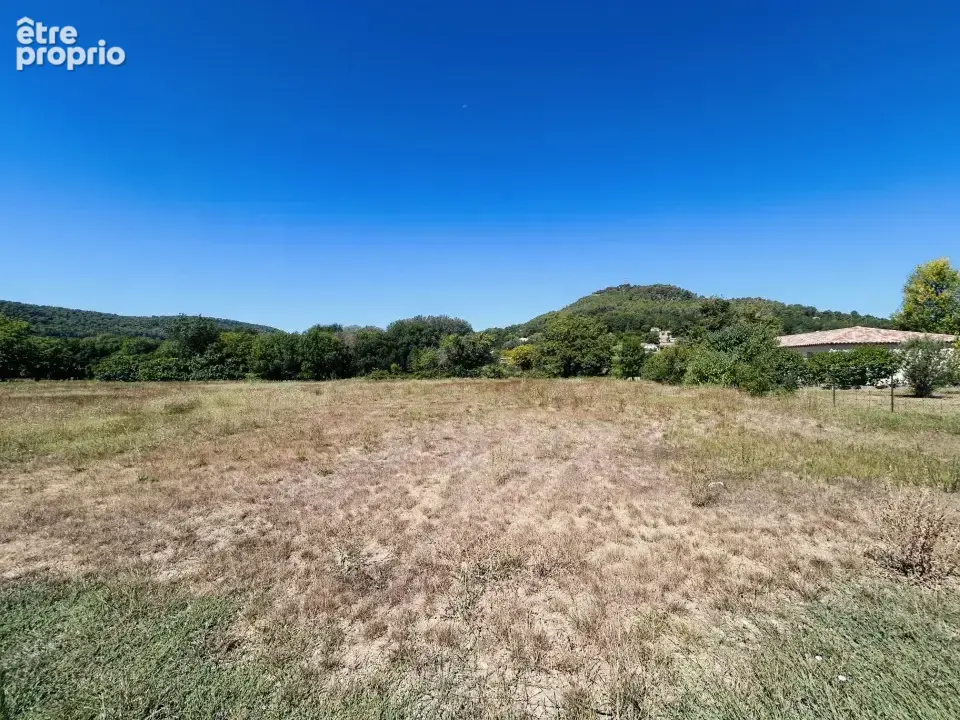 Terrain à SALERNES