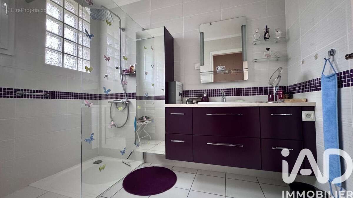 Photo 8 - Maison à MAIZIERES-LA-GRANDE-PAROISSE