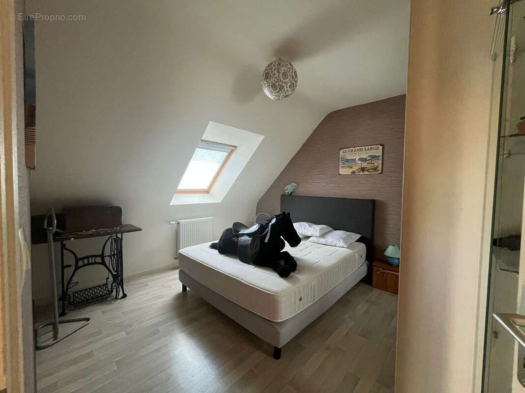 A vendre à PORNICHET maison familiale avec piscine au calme dans un environnement agréable à 2,5 kms de la plage - photo 11