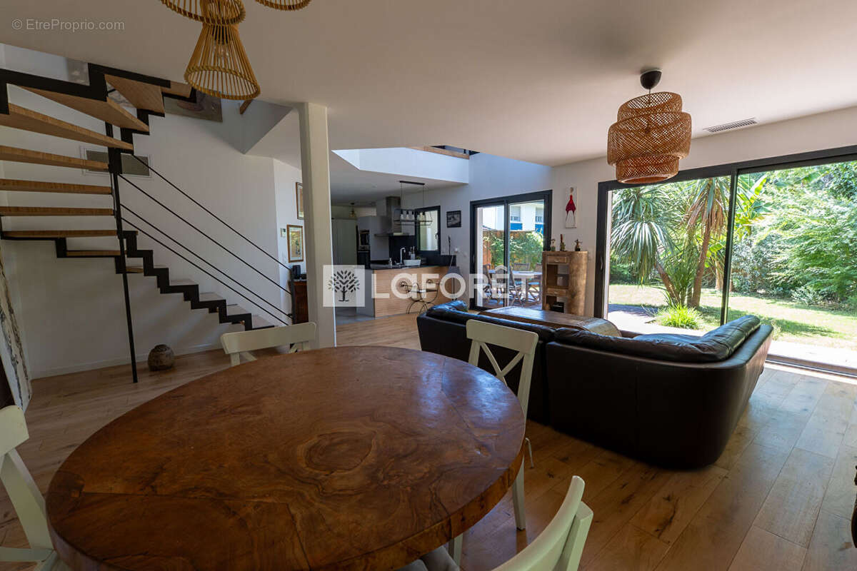 Maison 6 pièces - 118 m²  - Anglet - photo 6