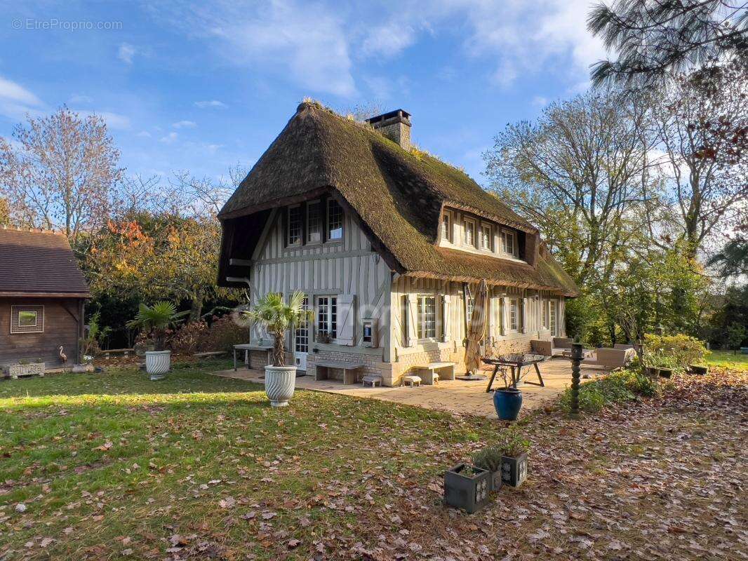 Aux portes de honfleur – ensemble immobilier avec 2 maisons normandes - dépendances - terrain 7 300 m² - photo 10
