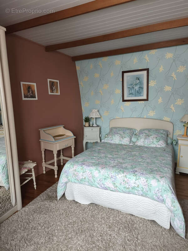 Maison à SAINT-YRIEIX-LA-PERCHE
