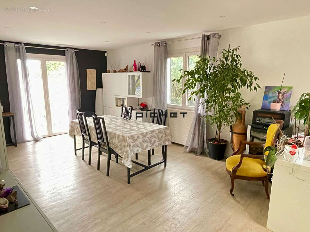 Maison à SAINT-MEDARD-EN-JALLES