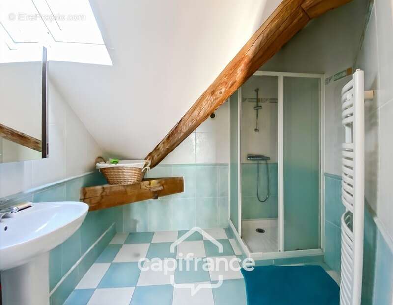 Maison à VILLEVAUDE