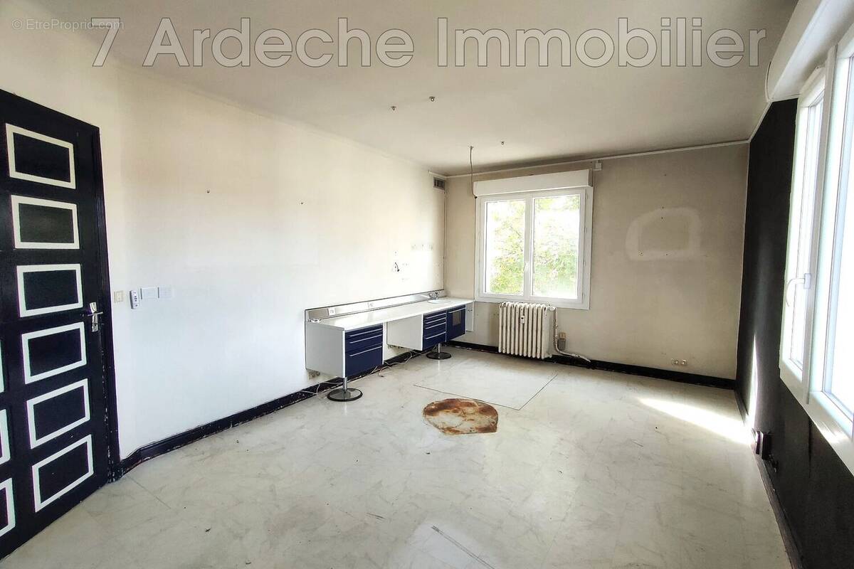 Appartement à AUBENAS