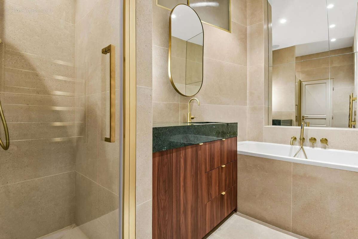 Appartement à PARIS-6E