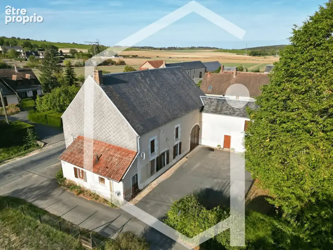 Maison à SURY-EN-VAUX