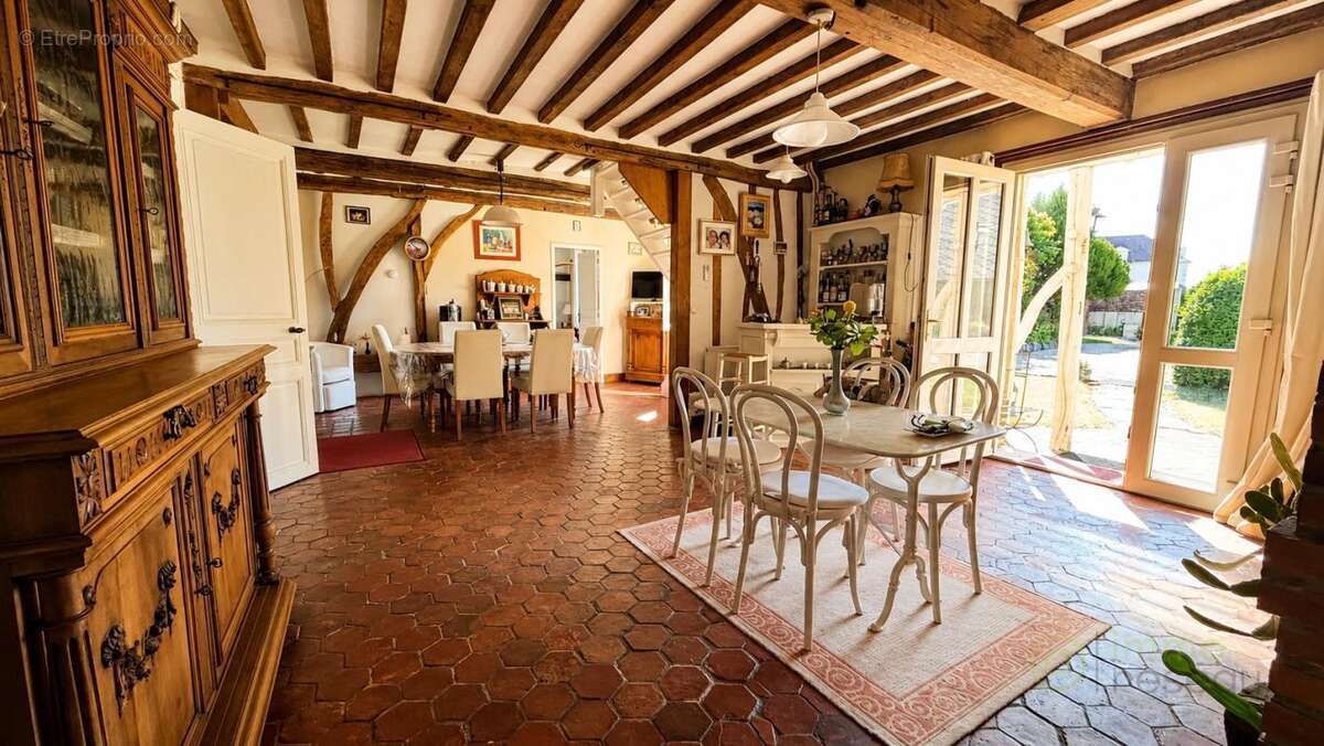 Maison à GRANDVILLIERS