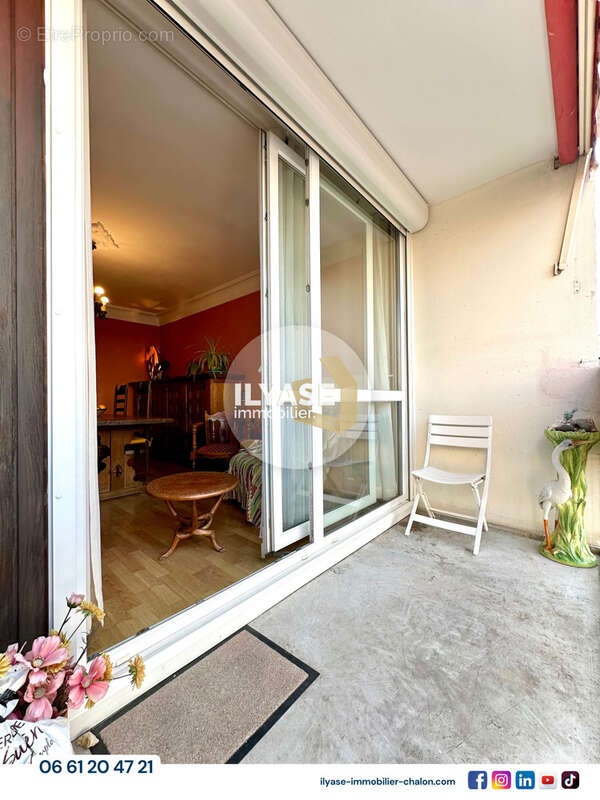 Appartement T4  75 m2  Balcon, garage fermé et cave - photo 5