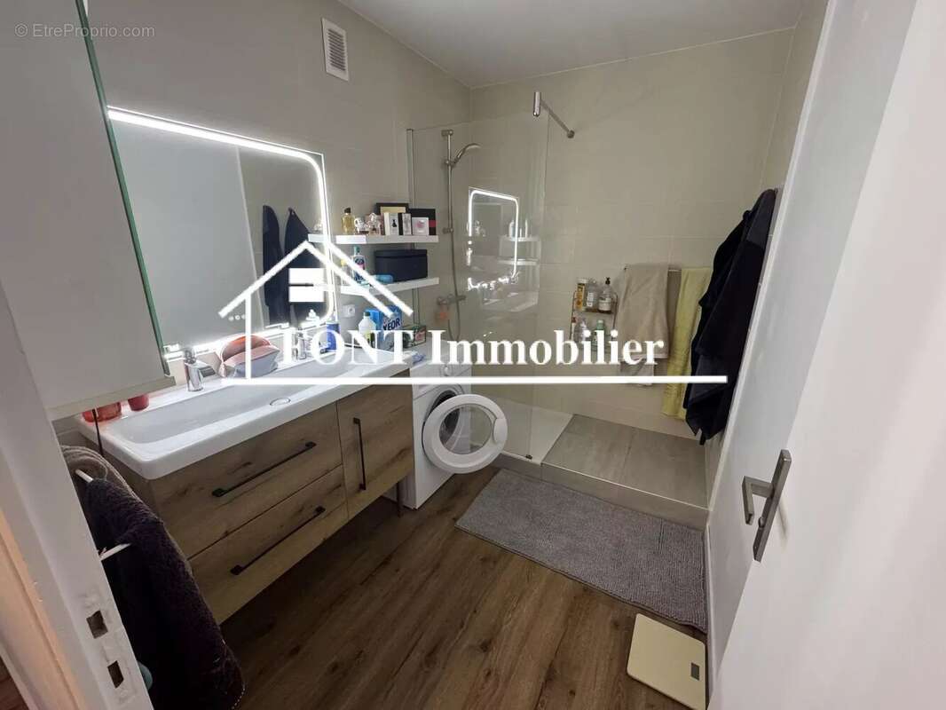 Appartement à SAINT-ETIENNE