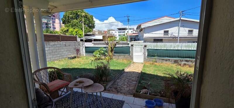 Maison à SAINT-DENIS