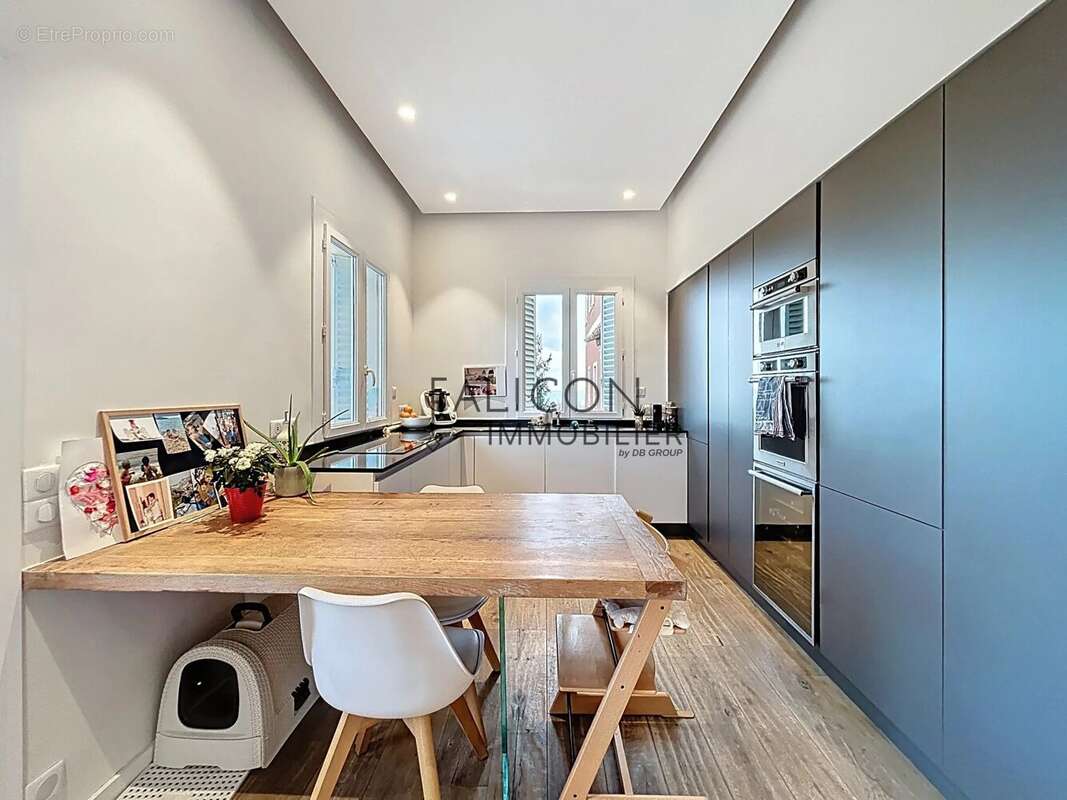 Appartement à FALICON