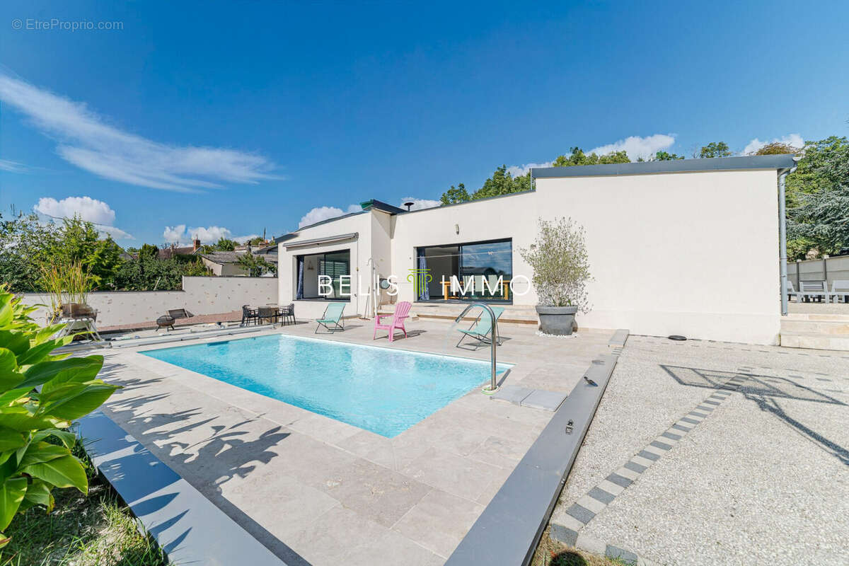 Maison à MONTLOUIS-SUR-LOIRE