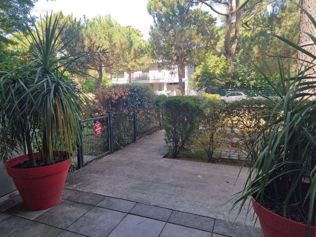 Appartement duplex T2 avec ascenseur à 200 m de la plage quartier Aquabaule - photo 6