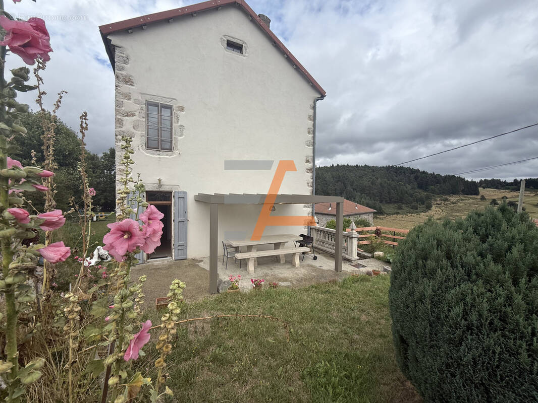 Maison à LACHAPELLE-GRAILLOUSE