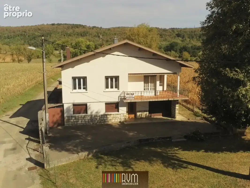 Maison 4 pièces 103 m² à vendre à Villereversure (01250) - photo 2