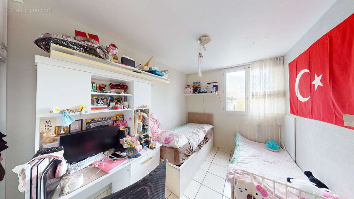 Appartement à FONTAINE