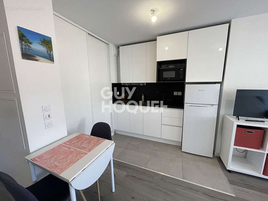 Appartement à PARENTIS-EN-BORN