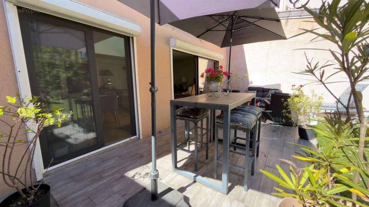 Maison 4 chbs, séjour cathédrale, 5 mn a pied du rer a neuilly plaisance - le perreux - photo 12