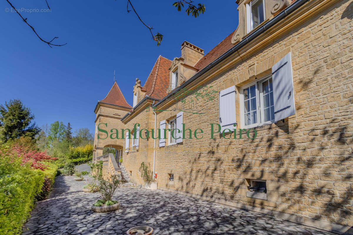 Maison à SARLAT-LA-CANEDA