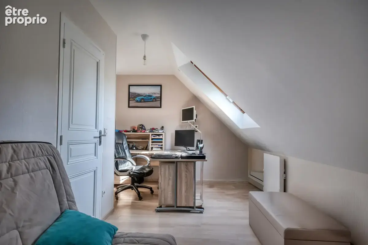 Maison 6 pieces - 4 chambres - vie de plain pied - terrain de 660m2. - photo 12