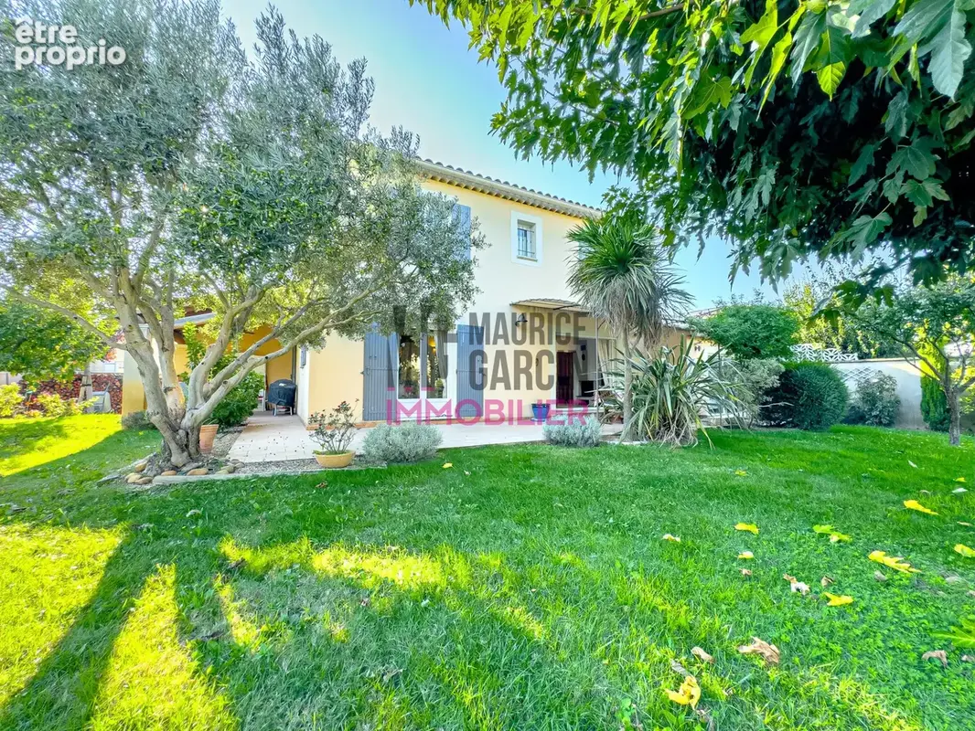 Maison 6 pièces 162 m² à vendre à L'isle-Sur-La-Sorgue (84800) - photo 1
