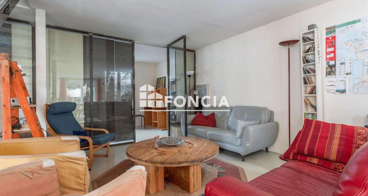 Maison à L&#039;HAY-LES-ROSES