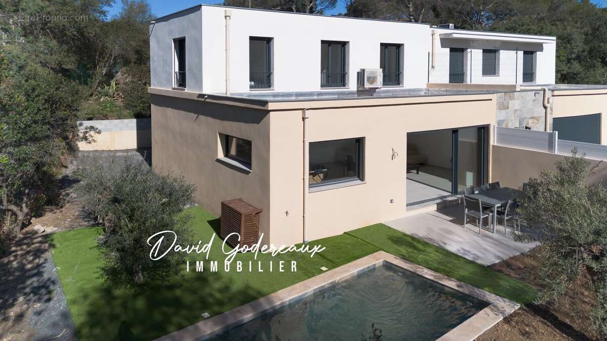 Maison à SAINT-RAPHAEL