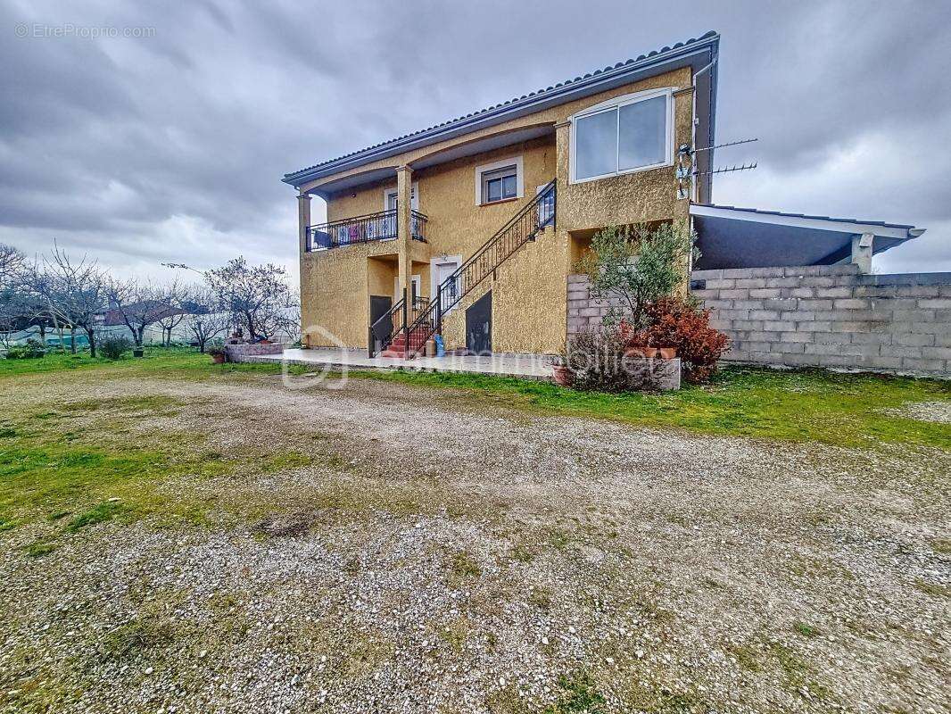 Appartement à ORGUEIL