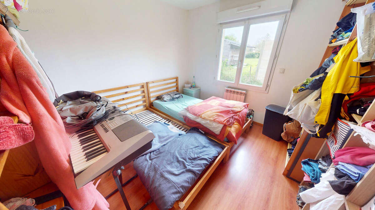 Maison à PORT-EN-BESSIN-HUPPAIN