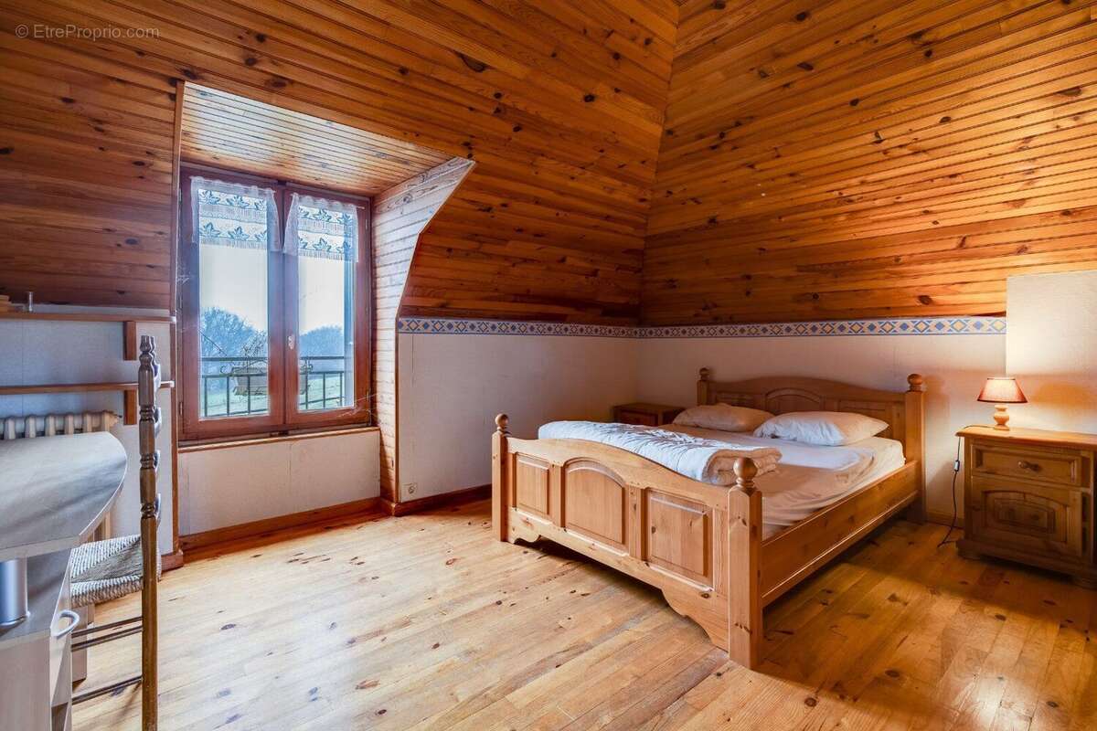 Maison 8 chambres 285m2 avec piscine - photo 7