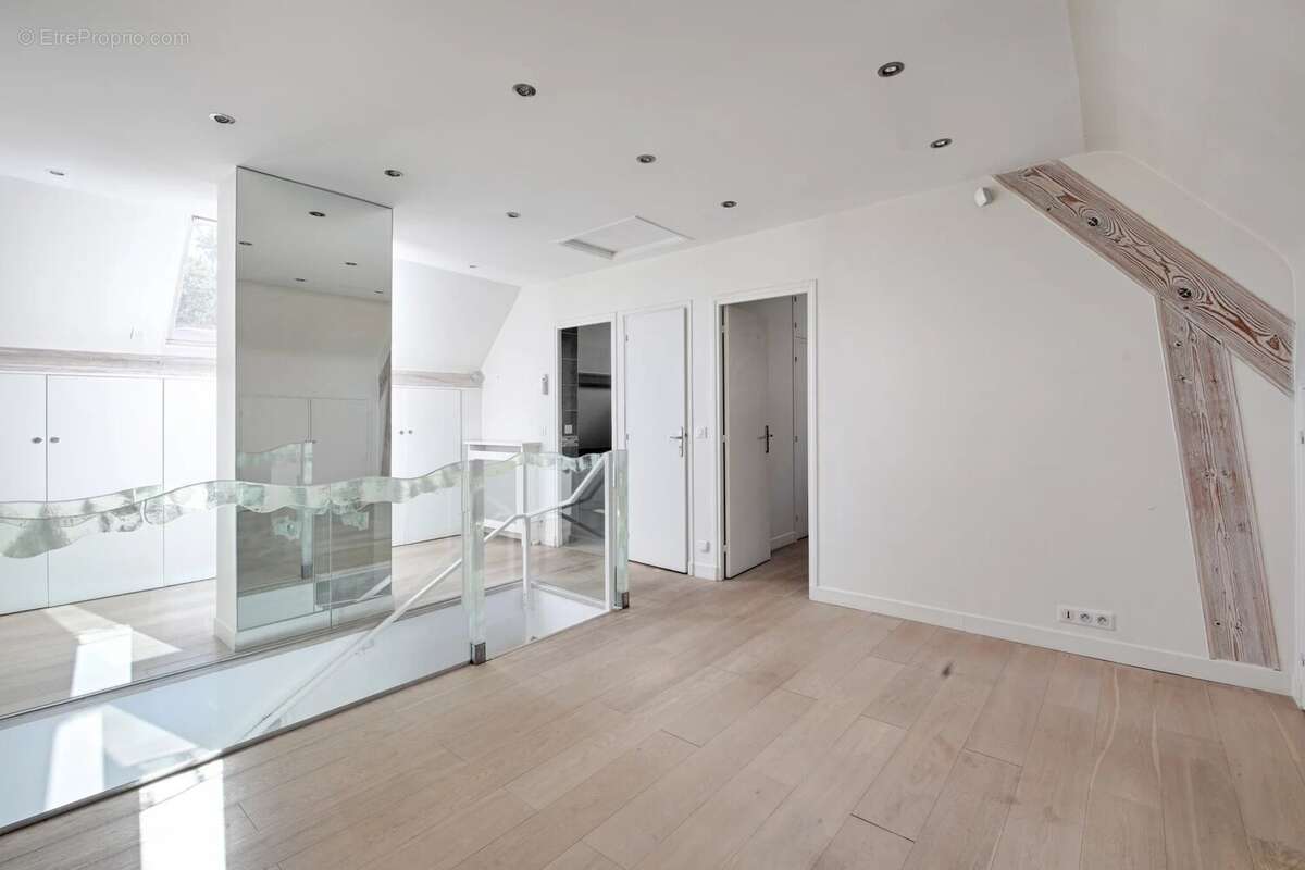 Maison à SAINT-MAUR-DES-FOSSES