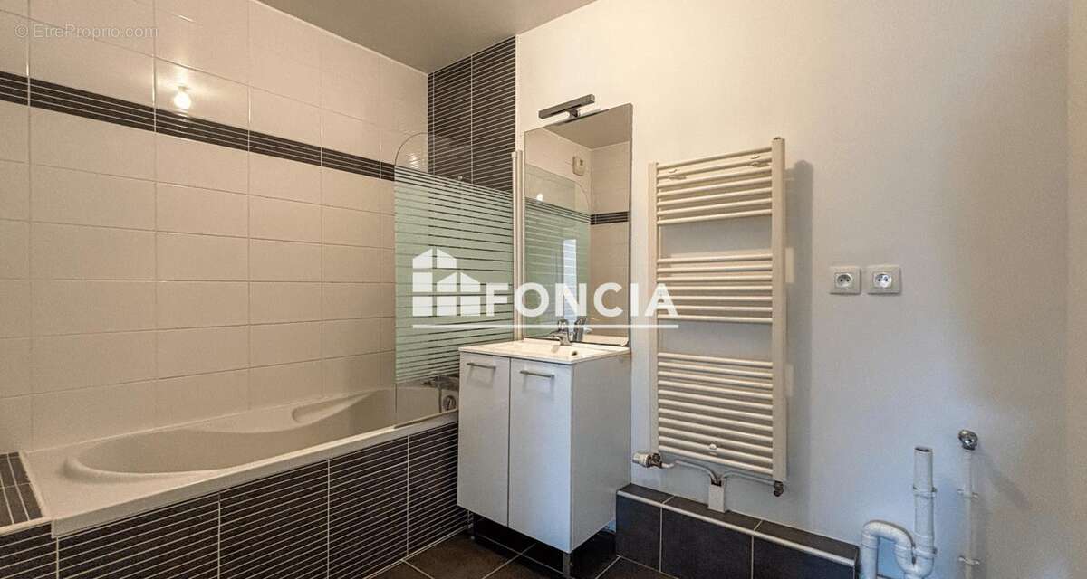 Appartement T4 libre - photo 8