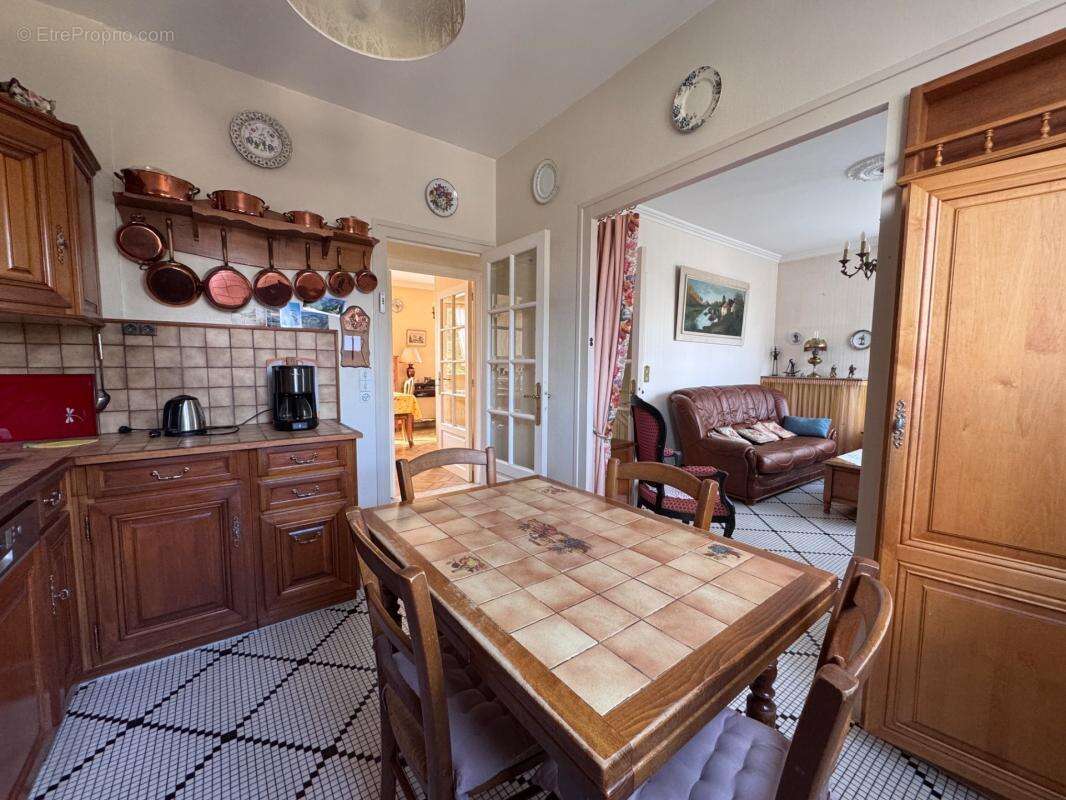 Maison à vendre 4 pièces SAINT CYR SUR LOIRE (37) - photo 8