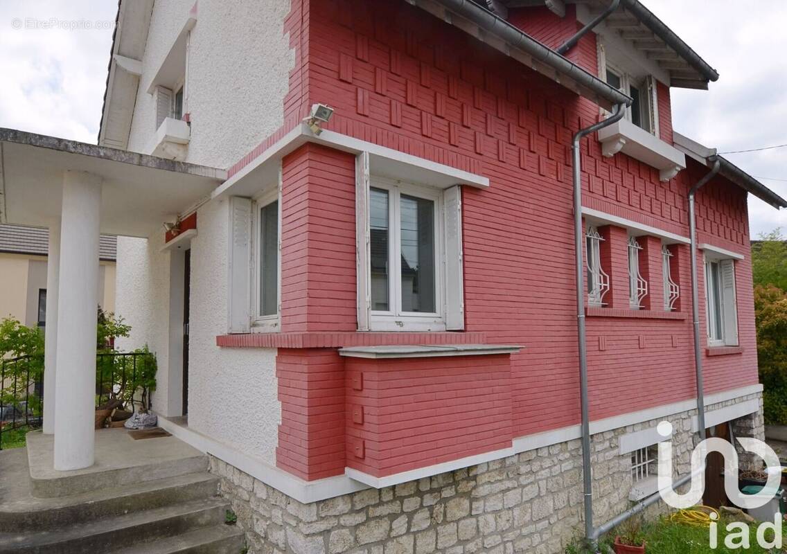 Photo 1 - Maison à LA FRETTE-SUR-SEINE