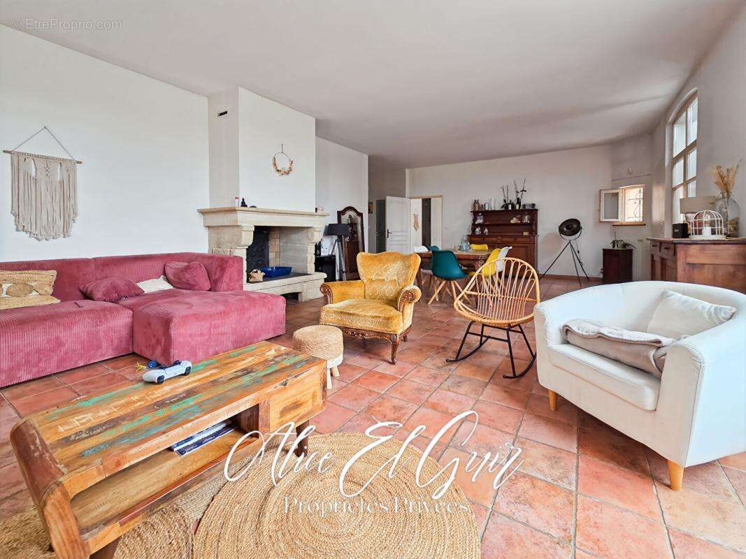 Maison Trebes 6 pièce(s) 182 m2 sur 1700 m² - photo 5