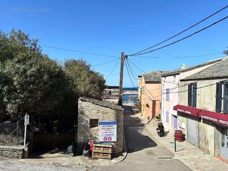 Appartement à CENTURI