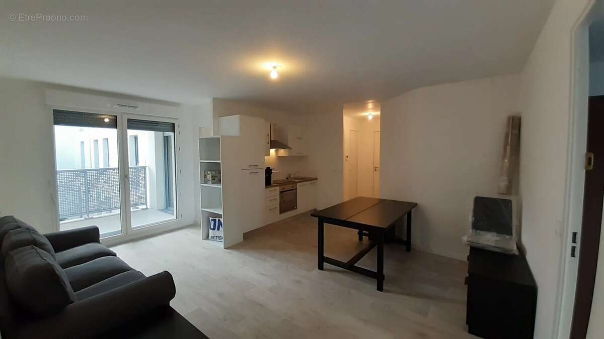 Appartement à AUBERVILLIERS