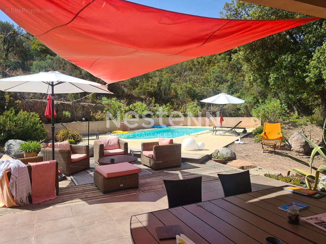 Maison avec piscine, jardin et terrain constructible ? Proximité rivière du Cavu (Sainte-Lucie de Porto-Vecchio - photo 13