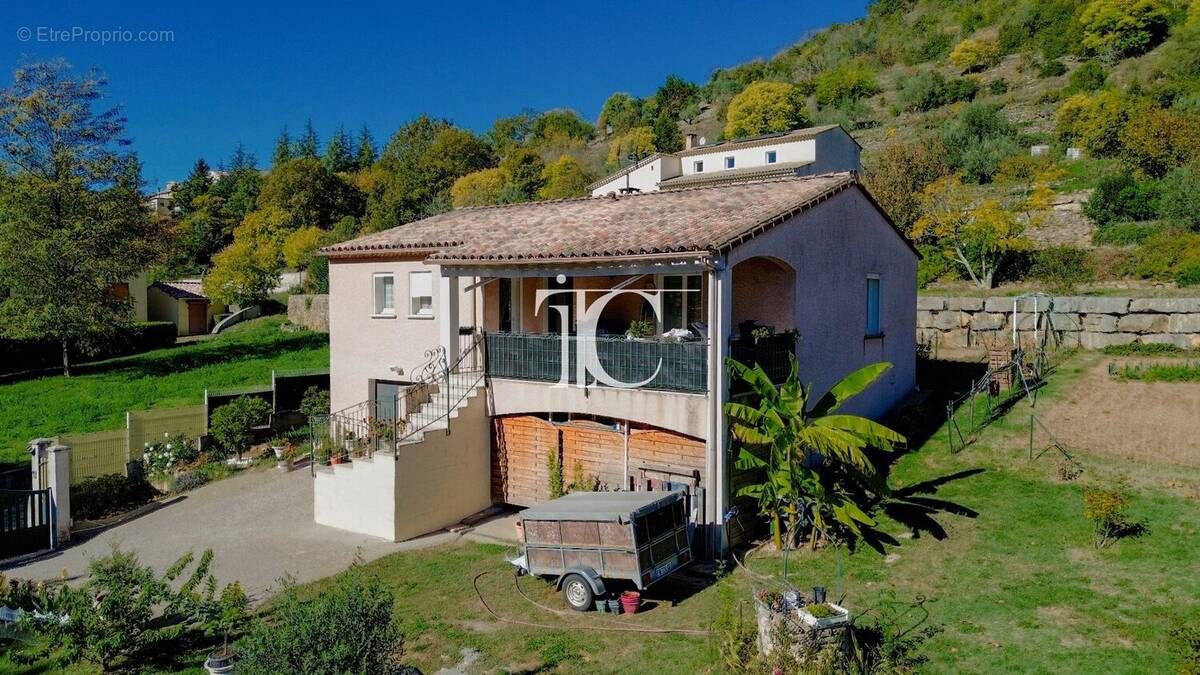 Maison à SAINT-AMBROIX