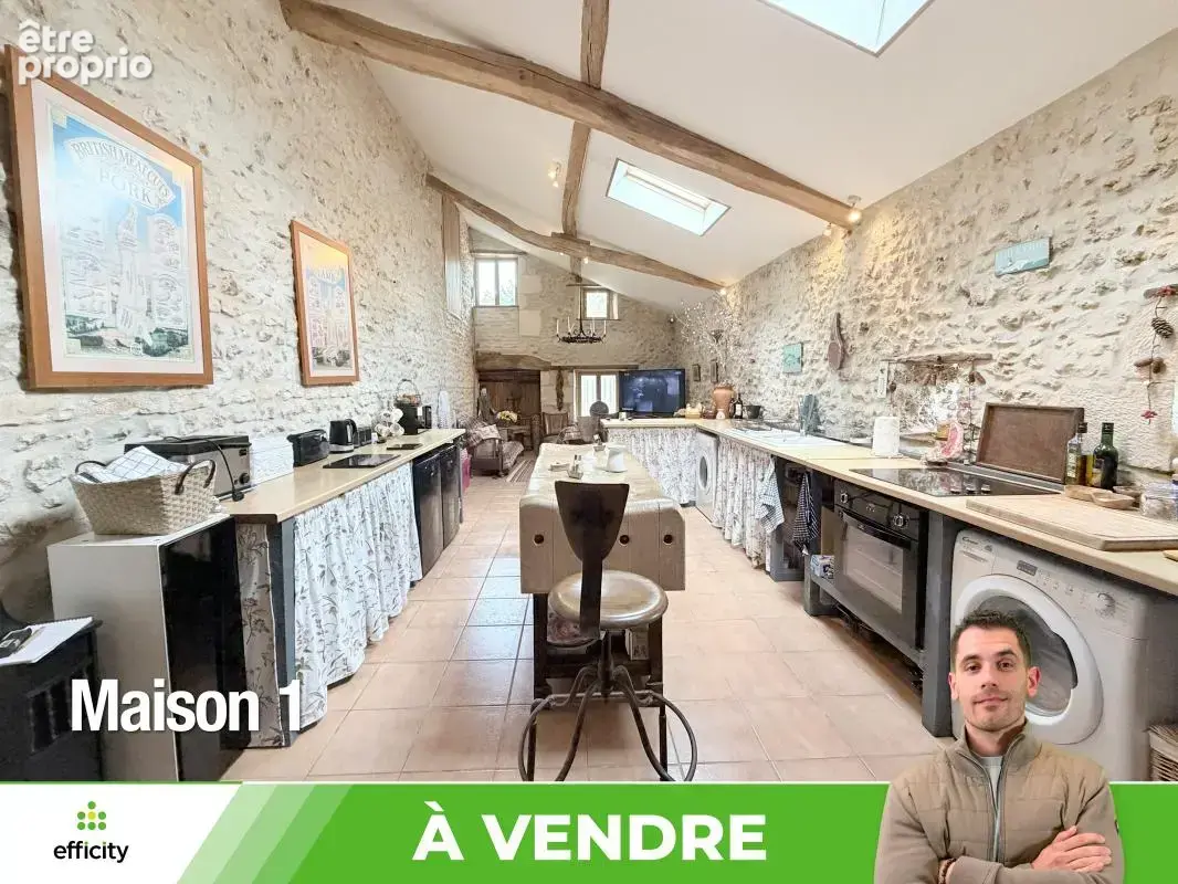 Maison 283 m² à La Chapelle-Baton  - photo 5