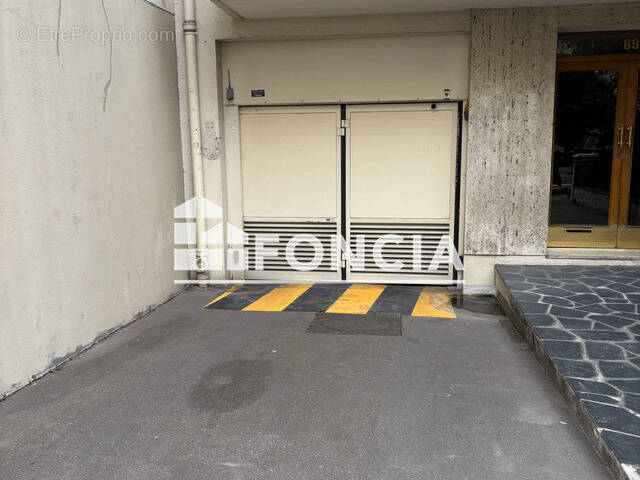 Parking à PARIS-13E