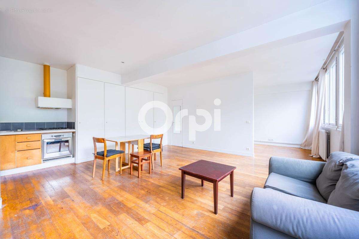 Appartement à PARIS-12E