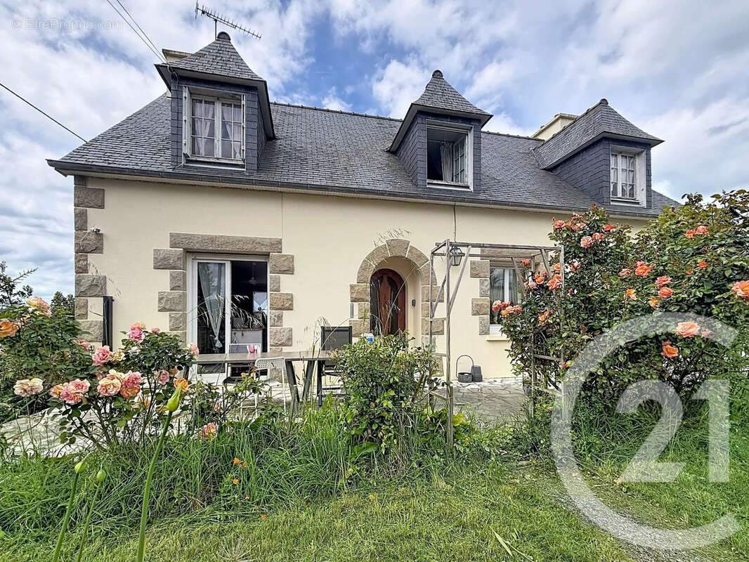 Maison à PLANGUENOUAL
