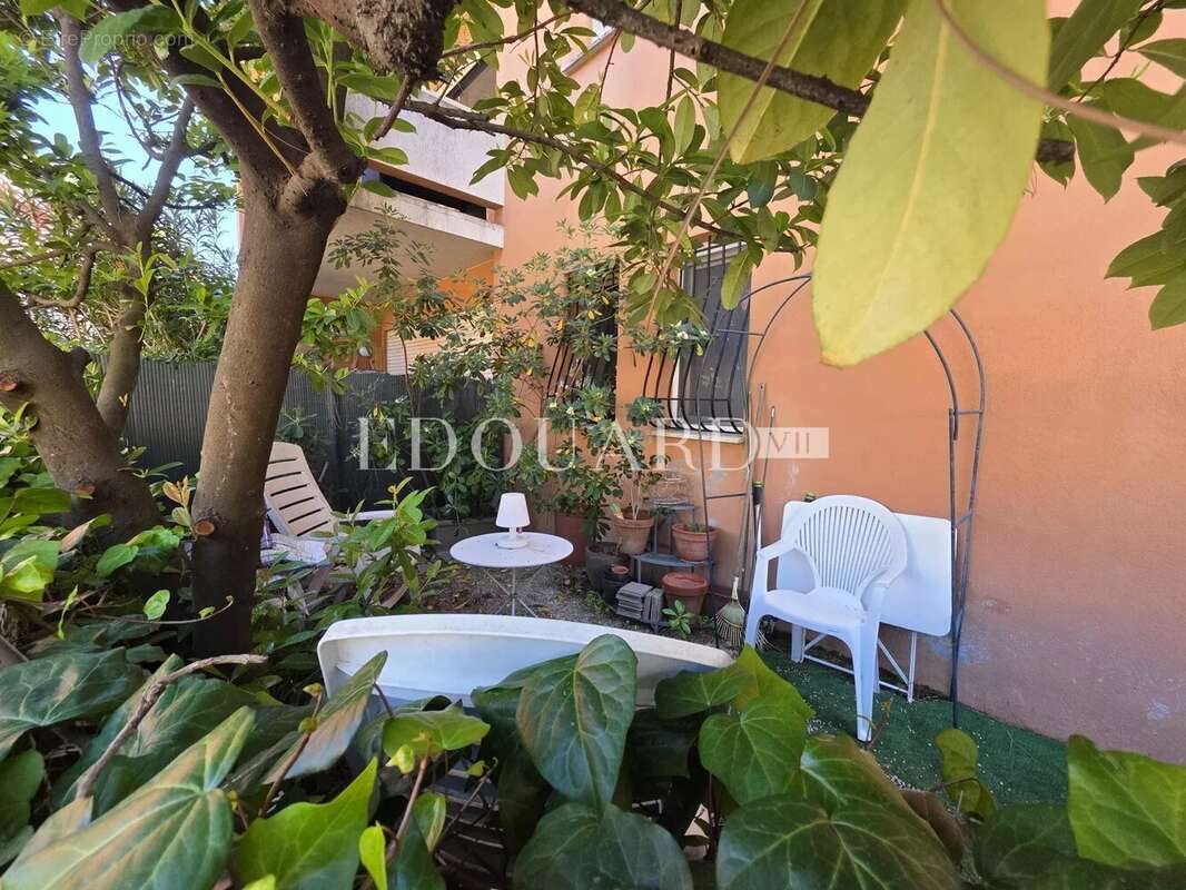 Appartement à ROQUEBRUNE-CAP-MARTIN