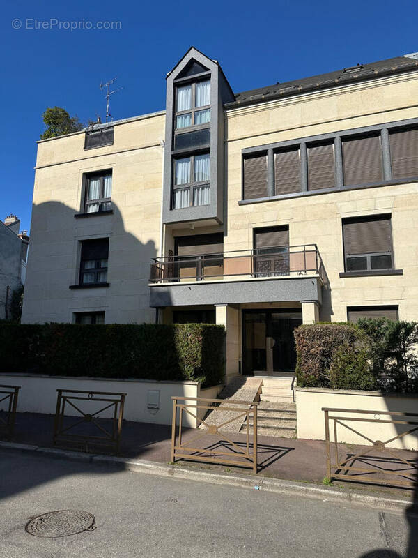 Appartement à MAISONS-LAFFITTE