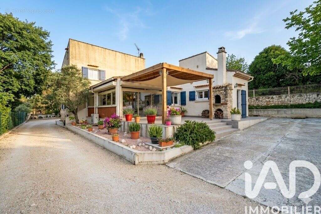 Photo 2 - Maison à VELAUX