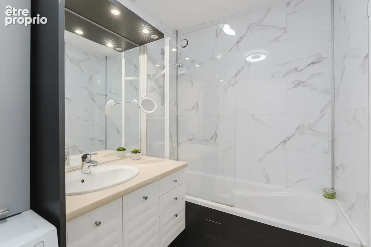 Appartement T4 rénové - Résidence de standing fermée et sécurisée - photo 11