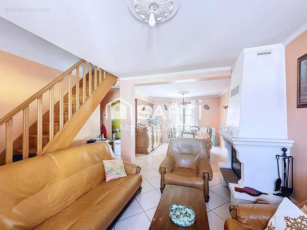 Photo 3 - Maison à BRIE-COMTE-ROBERT